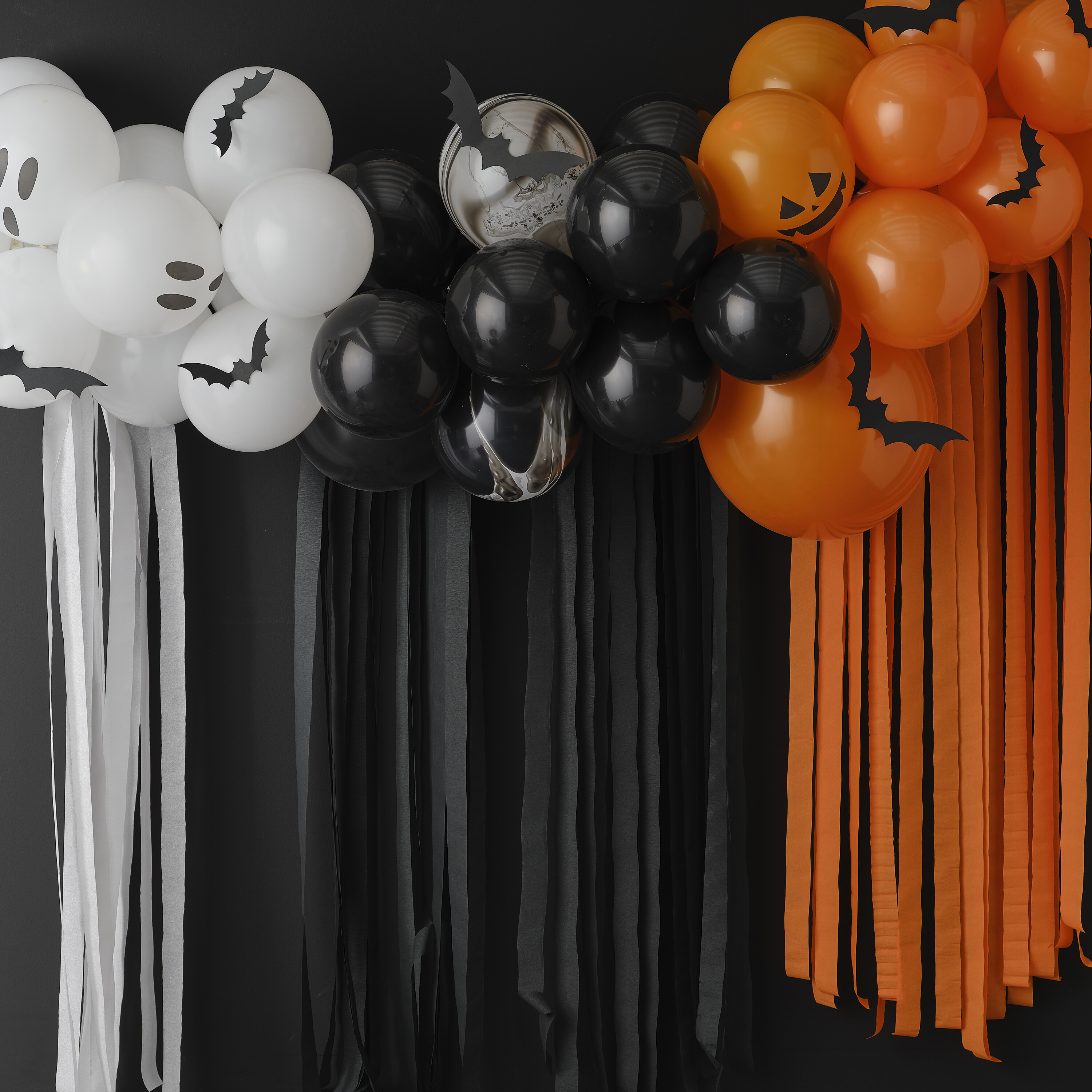 halloween balloon arch pink
